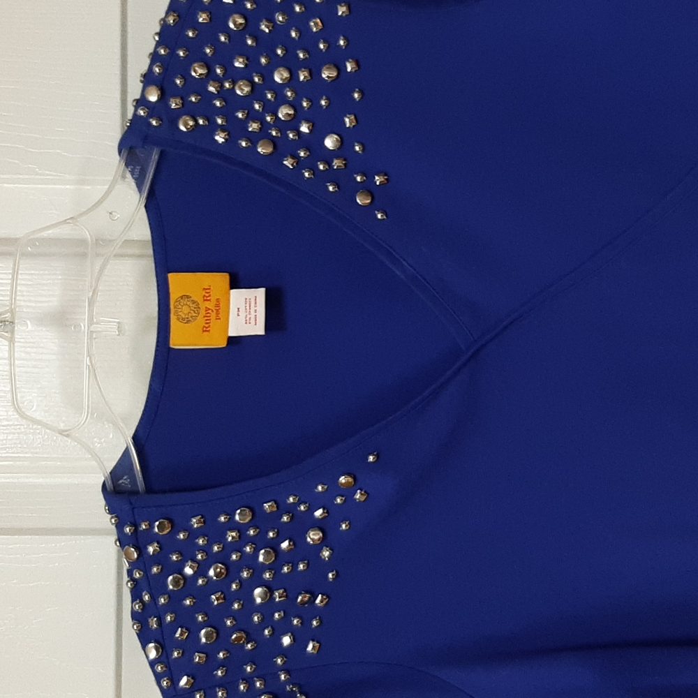 Bundle & Save Ruby Red Top- Euc, Beautifulsize Pm - image 2